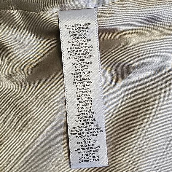 NWT Ann Taylor LOFT Faux Fur Vest - Picture 7 of 7